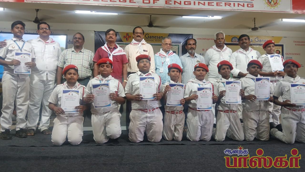 பள்ளிக்கல்வித் துறை சார்பாக நடைபெற்ற மாவட்ட அளவிலான செஞ்சிலுவைச் சங்க முகாம்